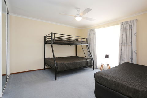 Moonta Bay Accommodation - Accommodation Port Macquarie 3