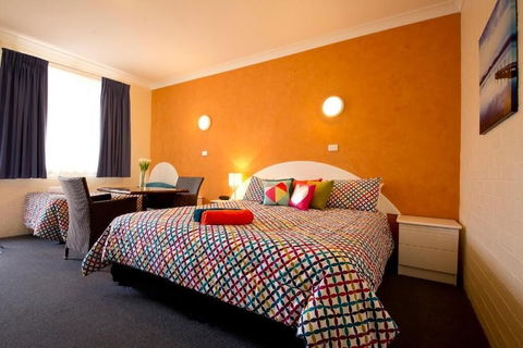 Tuncurry Beach Motel - Accommodation Port Macquarie 0