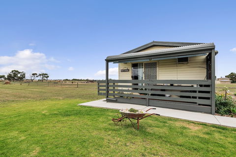 The Oxley Estate - Accommodation Port Macquarie 0