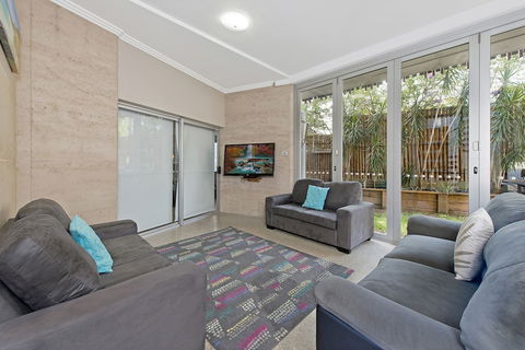 Sun Worship Crescent Head - Accommodation Port Macquarie 0