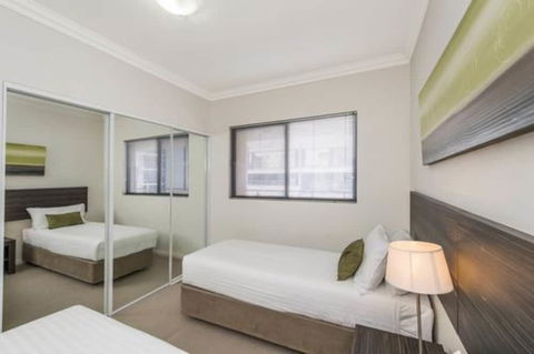 Dolphin Quay Apartments - Accommodation Port Macquarie 1