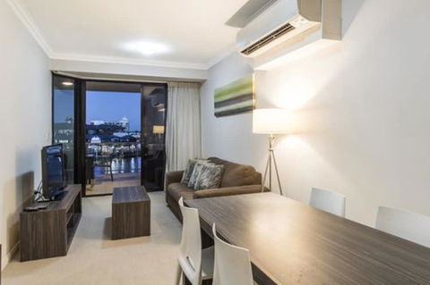 Dolphin Quay Apartments - Accommodation Port Macquarie 4