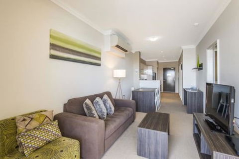Dolphin Quay Apartments - Accommodation Port Macquarie 3