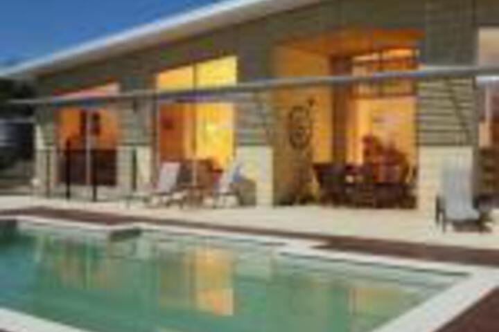 Sedgwick VIC Accommodation Port Macquarie