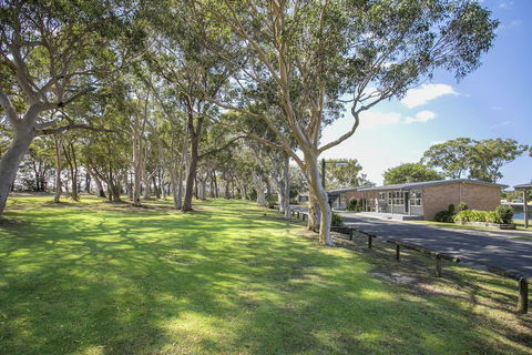 Lakeside Cabins & Holiday Village - Accommodation Port Macquarie 5