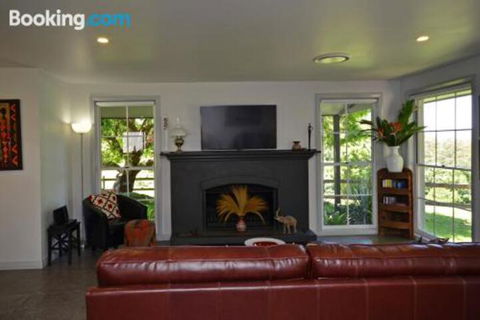Secrets At Cedar Grove - Accommodation Port Macquarie 7