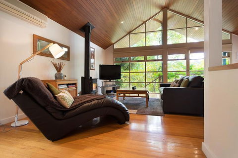 Romantic Treehouse Getaway - Accommodation Port Macquarie 6