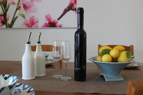 The Grape & Olive At Willunga - Accommodation Port Macquarie 6