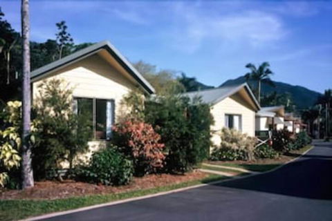 Cairns Crystal Cascades Holiday Park - Accommodation Port Macquarie 2