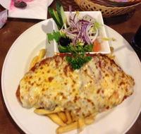 Lazy Moe's - Accommodation Port Macquarie