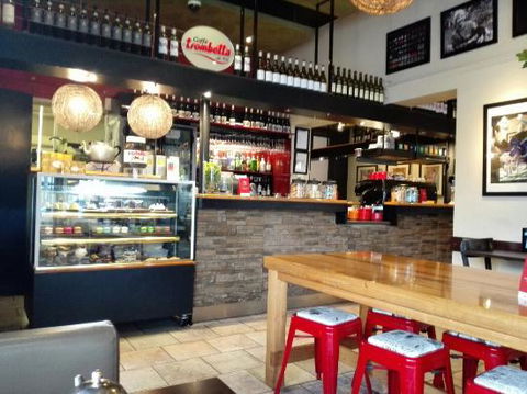 Mamma Lina's Bar Cafe - Accommodation Port Macquarie 0
