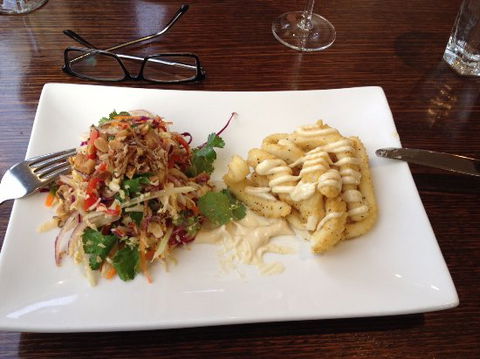 Overflow Cafe Wine Bar - Accommodation Port Macquarie 0