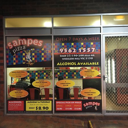 Sampes Pizza - Accommodation Port Macquarie 0