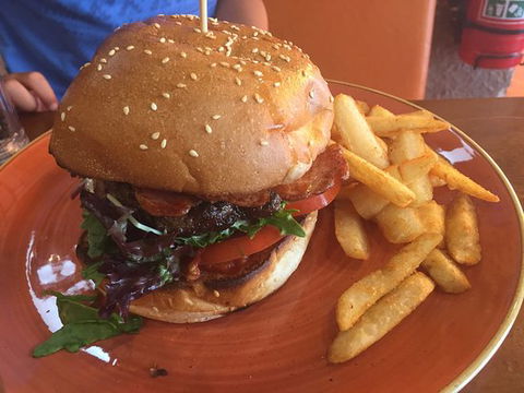 Leroy Espresso - Accommodation Port Macquarie 0