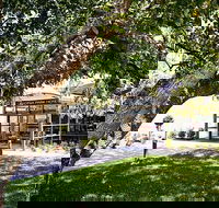Cardinia Park Hotel - Accommodation Port Macquarie