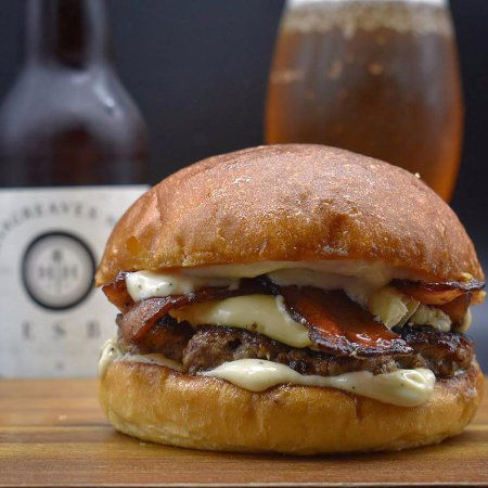 Monroe's Burgers & Beers - Accommodation Port Macquarie 0