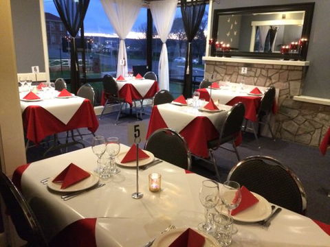 Taj Mahal Authentic Indian Restaurant - Accommodation Port Macquarie 0