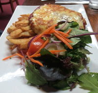 Victoria Hotel Woodend - Accommodation Port Macquarie