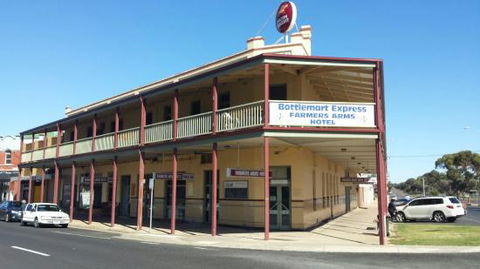 Farmers Arms Hotel - Accommodation Port Macquarie 0