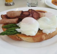 Hughzies Lakeside Brasserie - Accommodation Port Macquarie