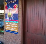 Laughing Elephant - Accommodation Port Macquarie