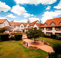 Courtyard Restaurant - Mercure Hotel Canberra - Accommodation Port Macquarie