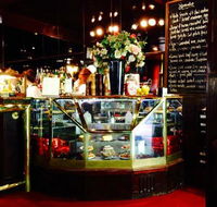 Tilley's Devine Cafe Gallery - Accommodation Port Macquarie
