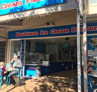Huskisson ice cream parlour - Accommodation Port Macquarie