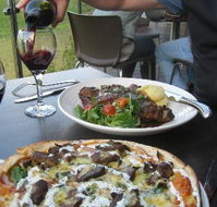 The Huskisson - Accommodation Port Macquarie