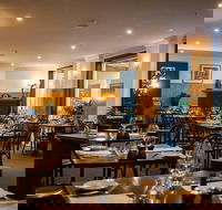 Deco Wine Bar and Restaurant - Accommodation Port Macquarie