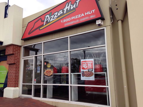 Pizza Hut - Marden - Accommodation Port Macquarie 0
