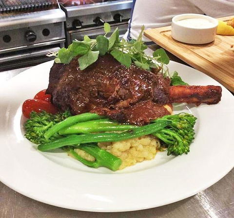 Secrets On The Lake - Accommodation Port Macquarie 8