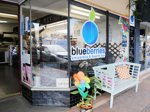 Blueberries Smoothie And Health Bar - Accommodation Port Macquarie 1