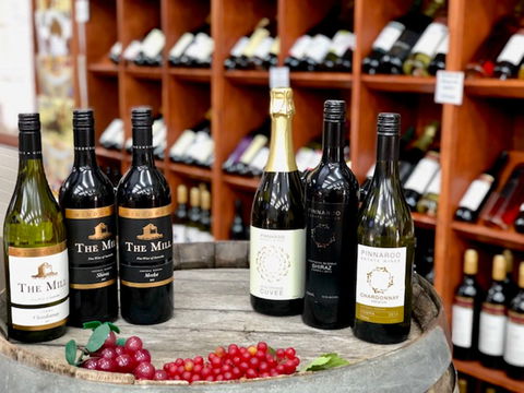 Cowra Visitor Information Centre Wine Selection - Accommodation Port Macquarie 1