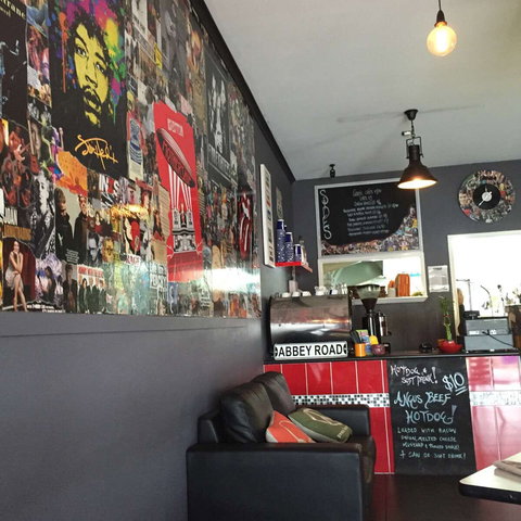 Off The Track Gourmet Café - Accommodation Port Macquarie 0