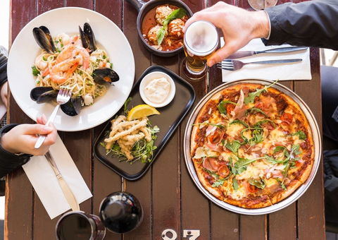 Leo's Spaghetti Bar - Accommodation Port Macquarie 0