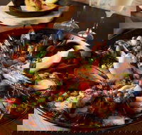 Richmond Oysters - Oakleigh - Accommodation Port Macquarie