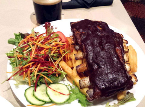 Finnian's Irish Tavern - Accommodation Port Macquarie 0
