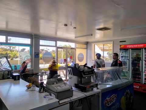 Ardrossan Seafood And Schnitzels - Accommodation Port Macquarie 2