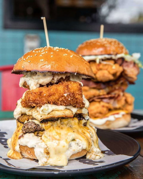 PHAT Pizza And Burger Bar - Accommodation Port Macquarie 0