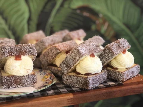 Flavours Patisserie Cafe  - Parkdale - Accommodation Port Macquarie 0