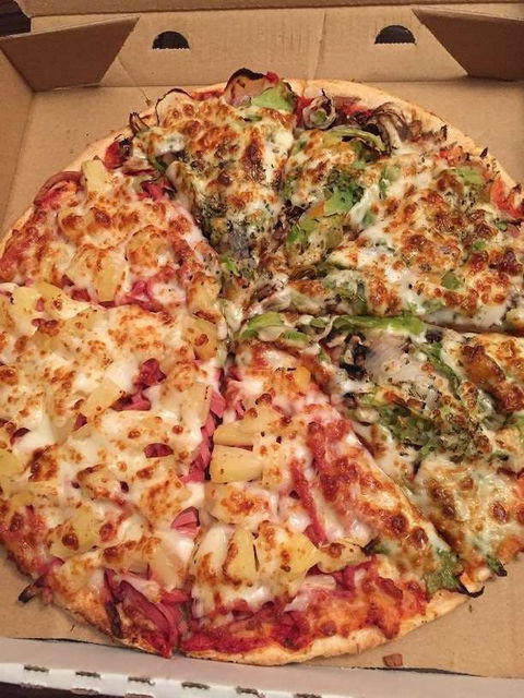 Johnny Boys Pizza - Mentone - Accommodation Port Macquarie 0