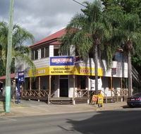 Queensland National Hotel - Accommodation Port Macquarie
