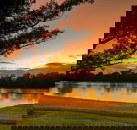Three Birds Riverfront Restaurant - Accommodation Port Macquarie