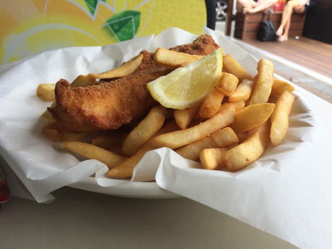 Burleigh Heads Fishmongers - Accommodation Port Macquarie 0