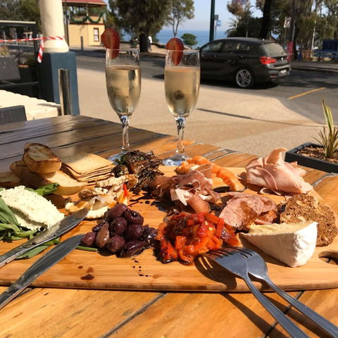 Grand Hotel Portarlington - Accommodation Port Macquarie 1