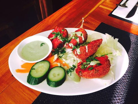 Gulmohar Indian Restaurant - Accommodation Port Macquarie 0
