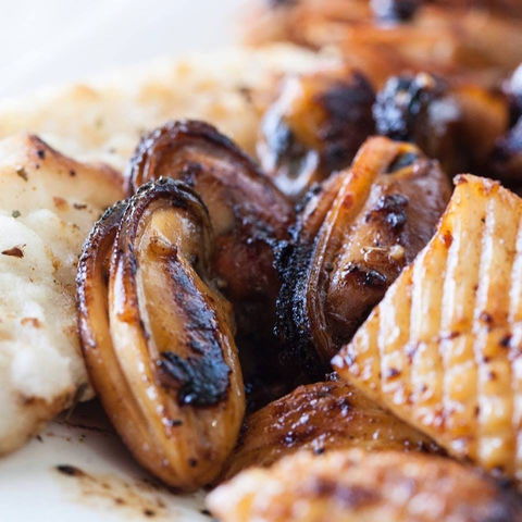 Gus's Seafood - Accommodation Port Macquarie 0