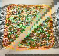 Perfect Pizza - Springfield - Accommodation Port Macquarie