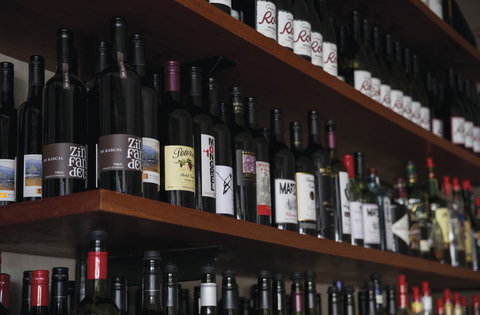 Roth's Wine Bar - Accommodation Port Macquarie 1